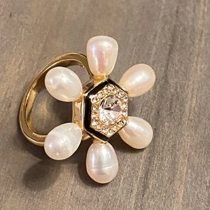 Deco style cocktail ring